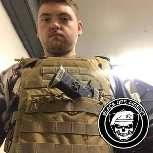 Meet your Posher, Evan